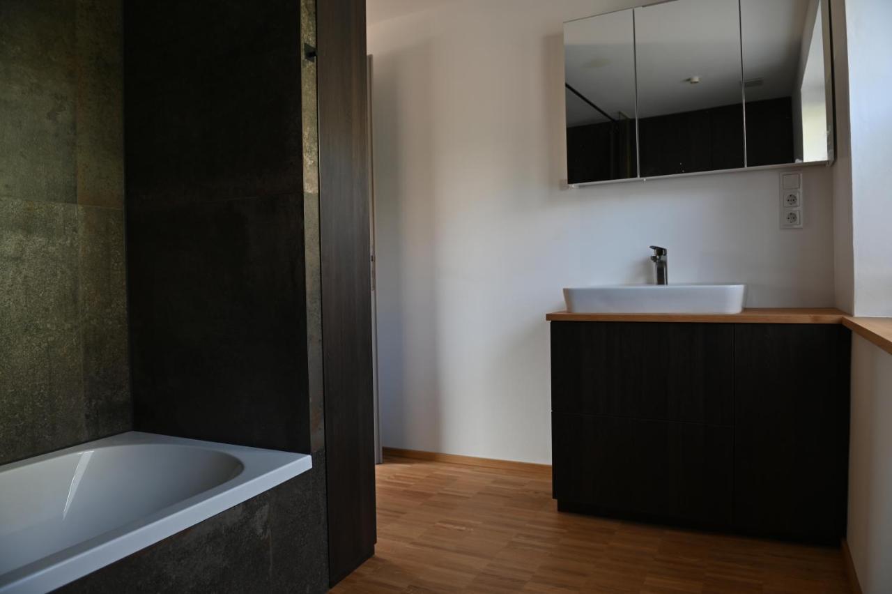 Kubus 28A Apartment Grafenberg  Luaran gambar